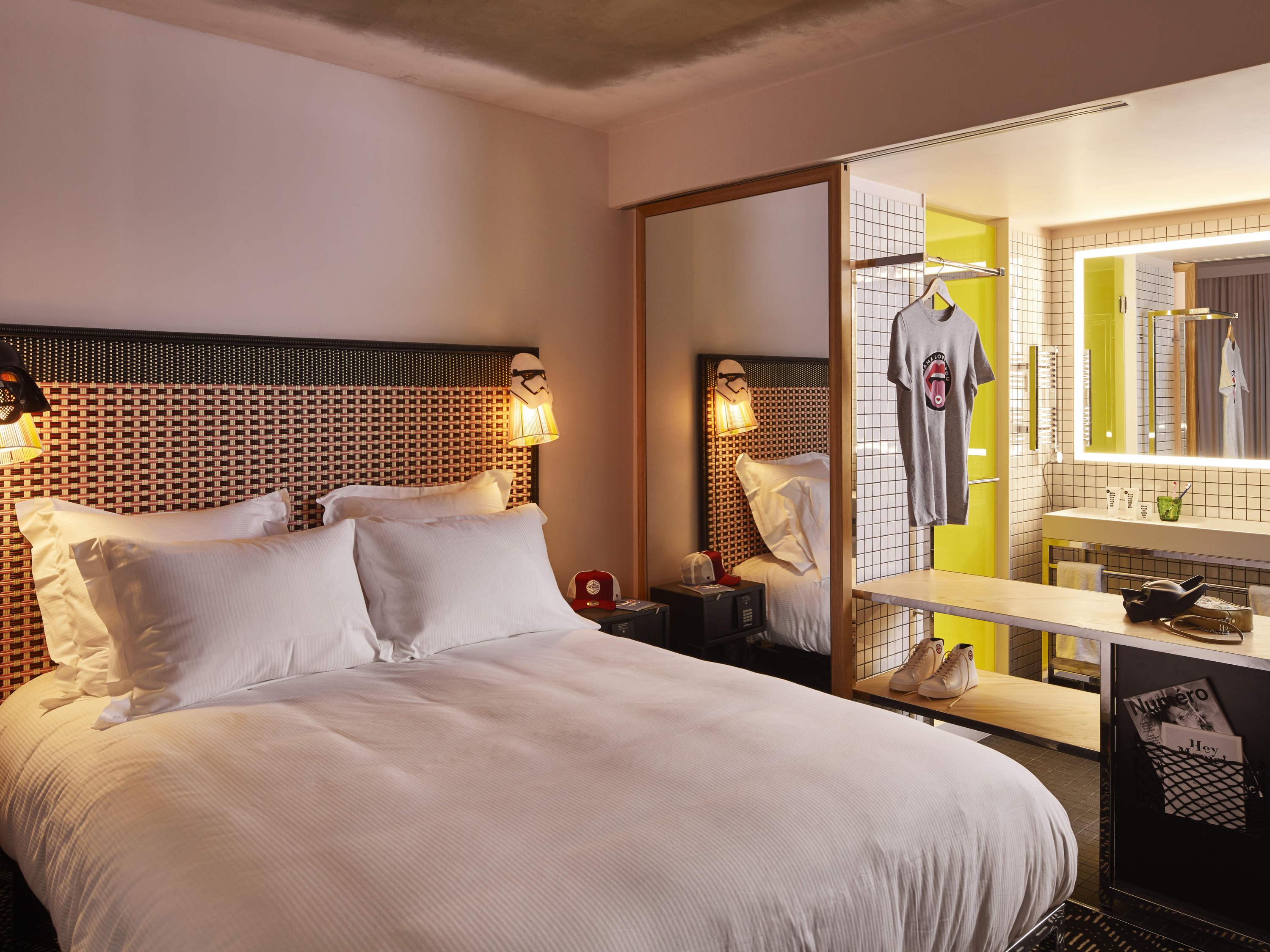 Mama Shelter Paris West Hotel Exterior photo