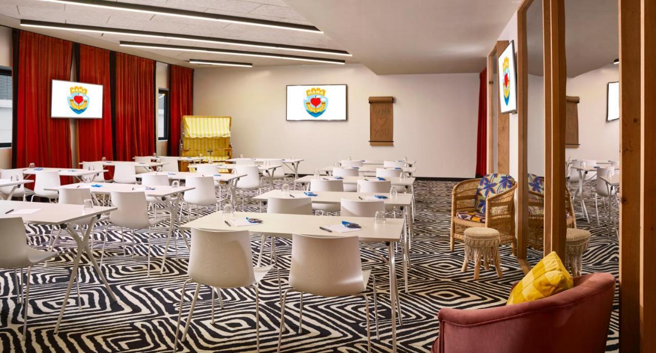 Mama Shelter Paris West Hotel Exterior photo